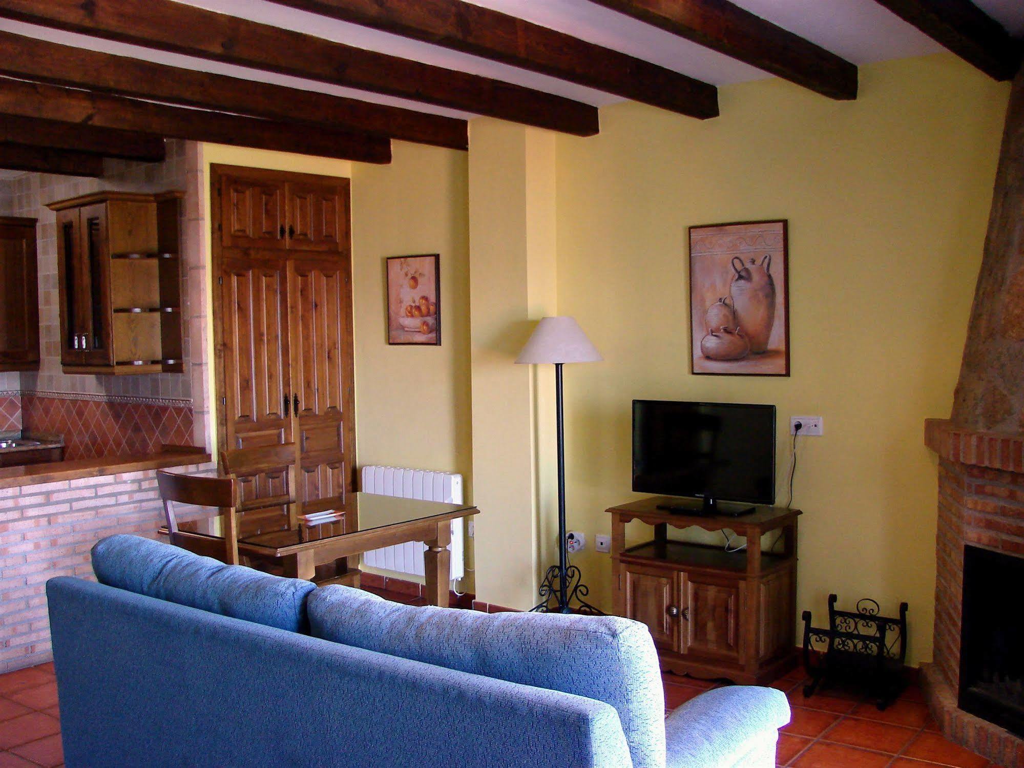 Apartamentos Sierra De Segura Segura de la Sierra Ngoại thất bức ảnh